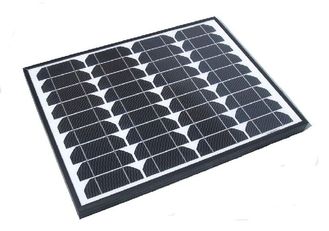 Painéis solares Monocrystalline do quadro preto de 60 watts para o carregador de bateria 12v fora da grade