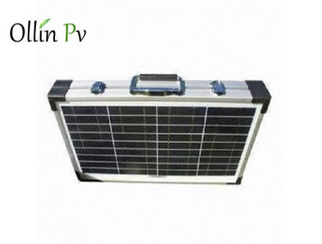 Os painéis solares portáteis dobráveis da folha branca Waterproof IP67 com fechamento e punho